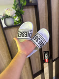 Sandalias Diesel blancas con letras negras